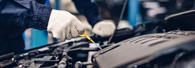 Provera Ulja u Motoru Automobil Troši Ulje, Provera Ulja
